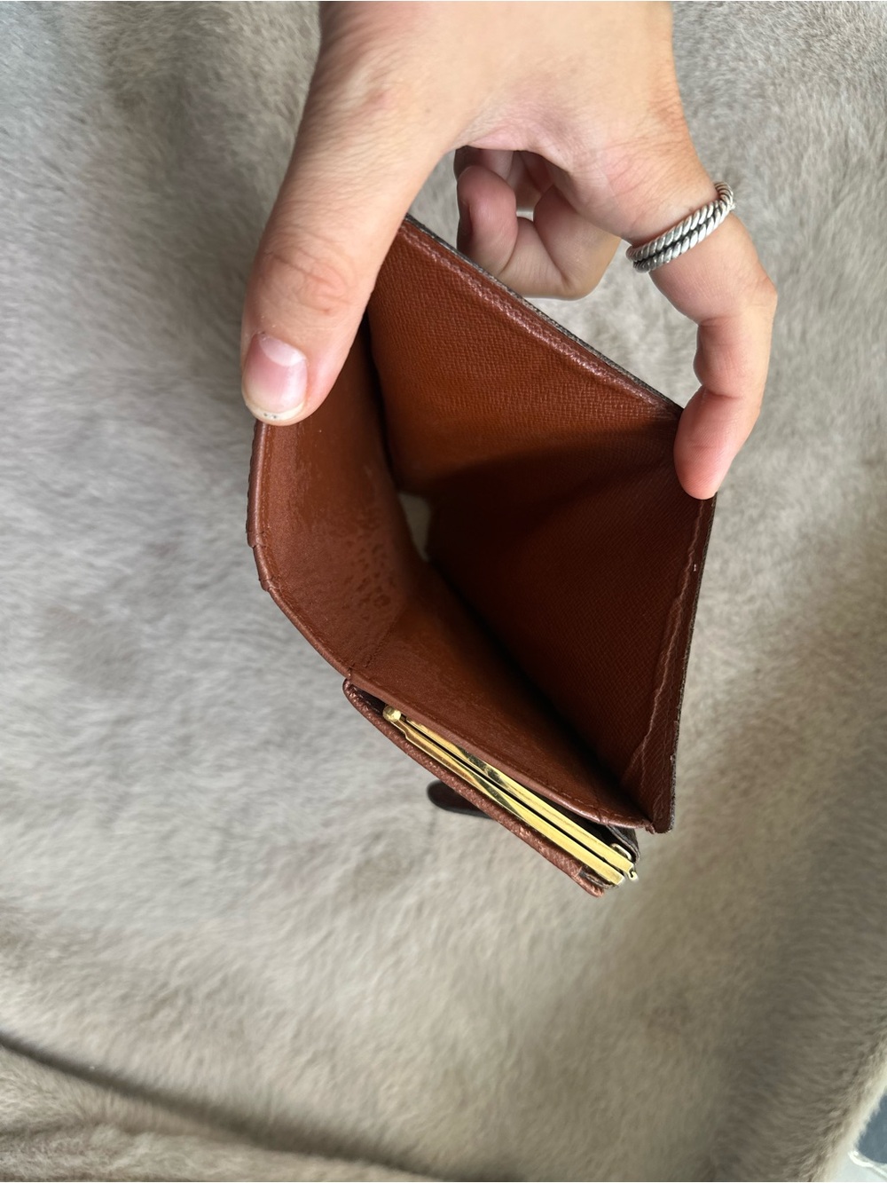 Authentic Louis Vuitton Monogram Kisslock Wallet with Hand-Painted Cherries 🍒 - Picture 8 of 17